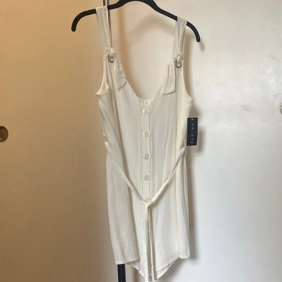 White Button-Down Sleeveless Romper - Picture 7 of 14